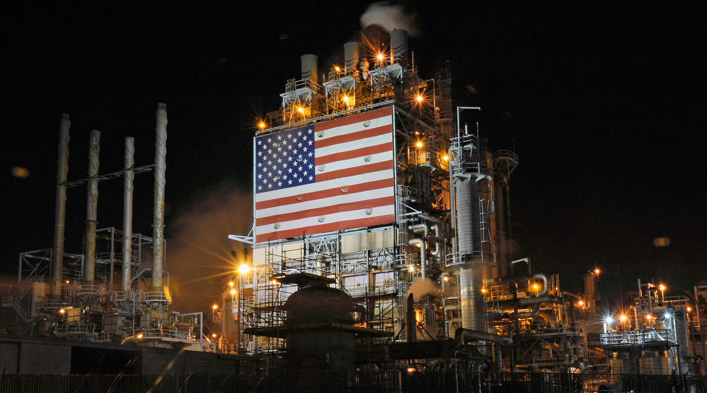 Новые промышленные страны. Нефтеперерабатывающий завод США. Первые нефтеперерабатывающие заводы США. Нефтеперегонные заводы США. Хьюстон нефтехимическая столица.