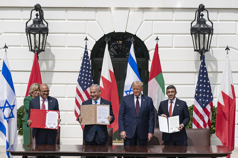 president_trump_and_the_first_lady_participate_in_an_abraham_accords_signing_ceremony_50345629858_.jpg